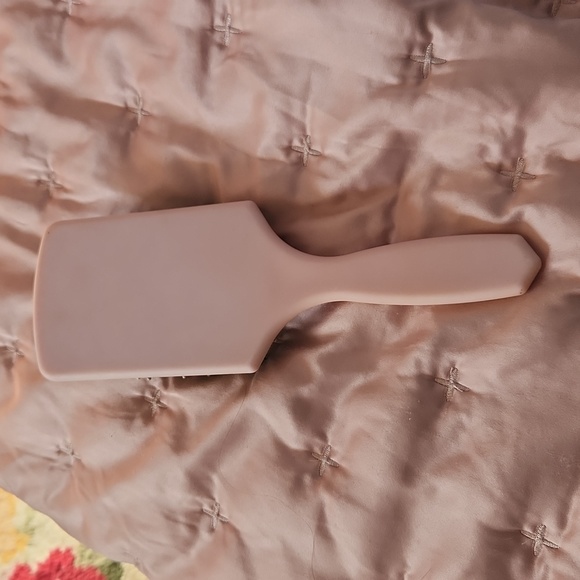 Precision beauty hair brush - Picture 2 of 2